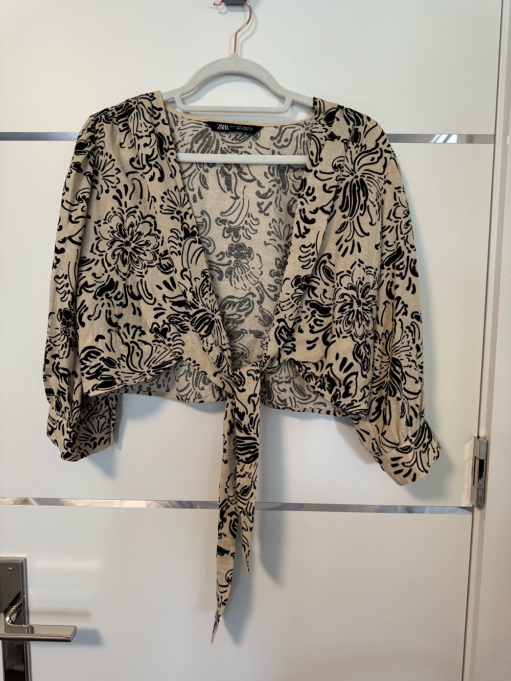 Zara Black Floral Tie-Front Beige Crop Top